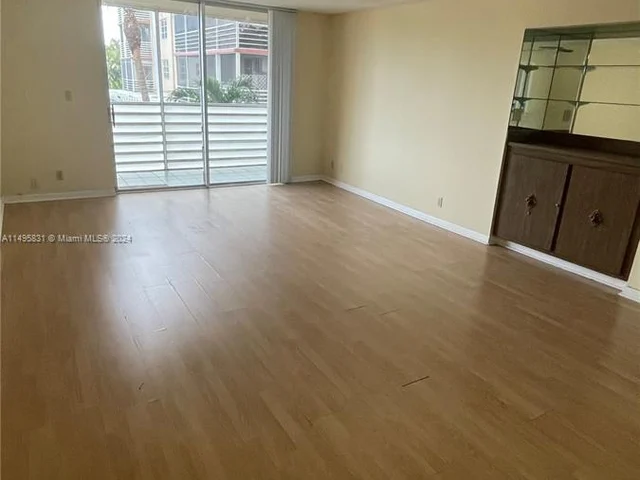 408 NW 68th Ave # 205, Plantation FL 33317