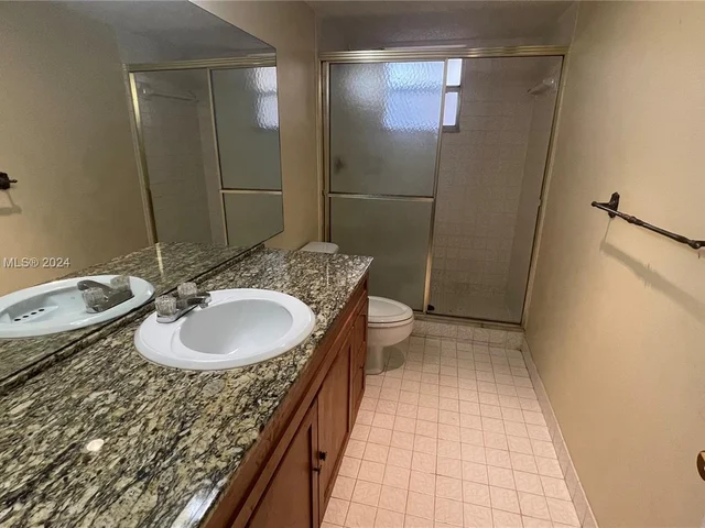 408 NW 68th Ave # 205, Plantation FL 33317