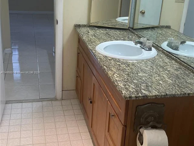 408 NW 68th Ave # 205, Plantation FL 33317