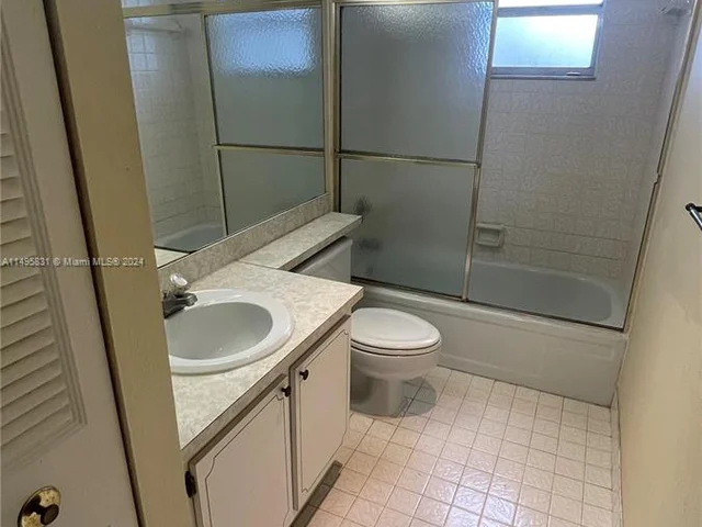 408 NW 68th Ave # 205, Plantation FL 33317