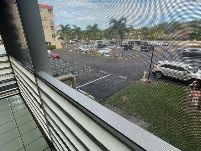 408 NW 68th Ave # 205, Plantation FL 33317