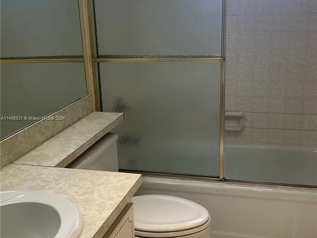 408 NW 68th Ave # 205, Plantation FL 33317