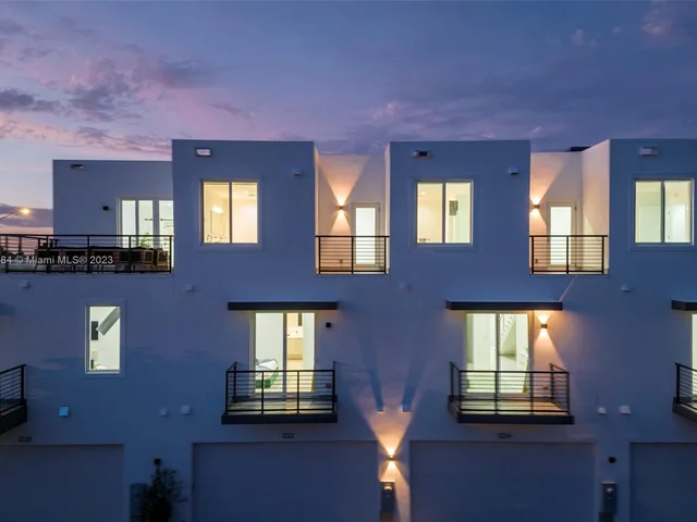 1220-6 NE 15th Ave # 4, Fort Lauderdale FL 33304