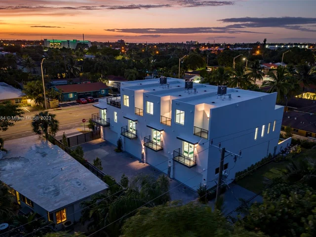 1220-6 NE 15th Ave # 4, Fort Lauderdale FL 33304