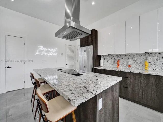 1220-6 NE 15th Ave # 4, Fort Lauderdale FL 33304