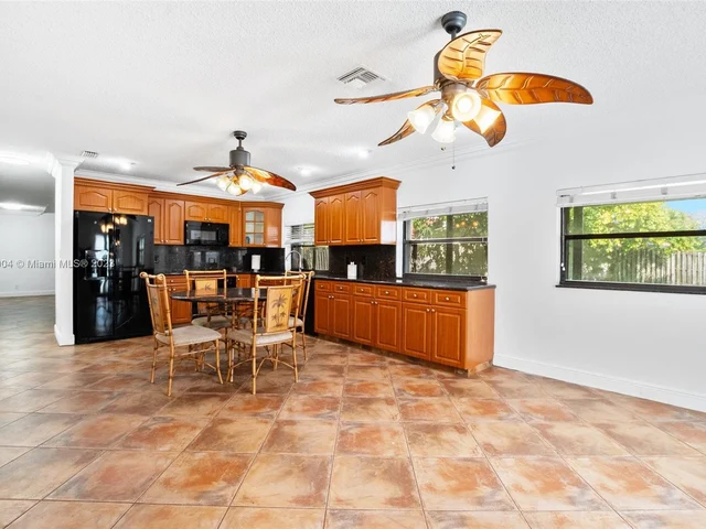 2685 Bass Way, Cooper City FL 33026