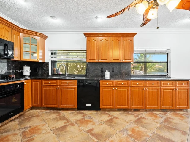 2685 Bass Way, Cooper City FL 33026