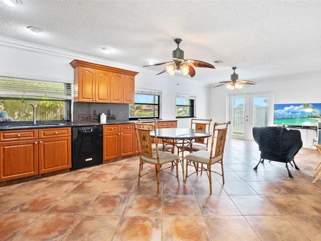 2685 Bass Way, Cooper City FL 33026