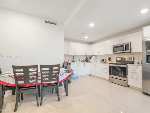 25616 SW 143rd Path # 25616, Homestead FL 33032