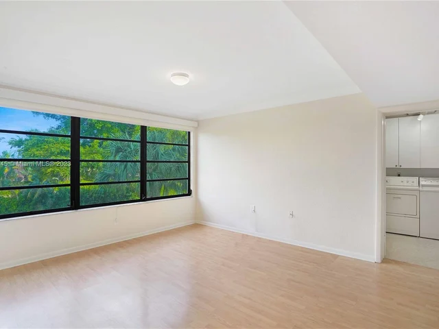 6121 Balboa Cir # 301, Boca Raton FL 33433