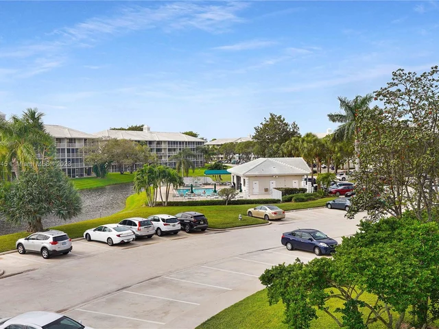 6121 Balboa Cir # 301, Boca Raton FL 33433