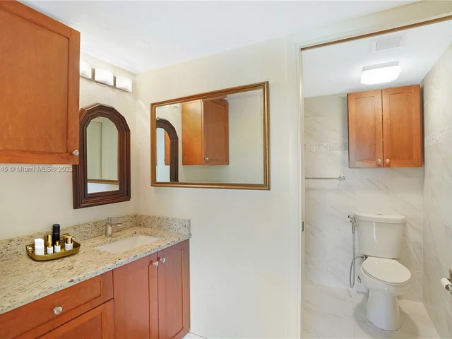 6121 Balboa Cir # 301, Boca Raton FL 33433