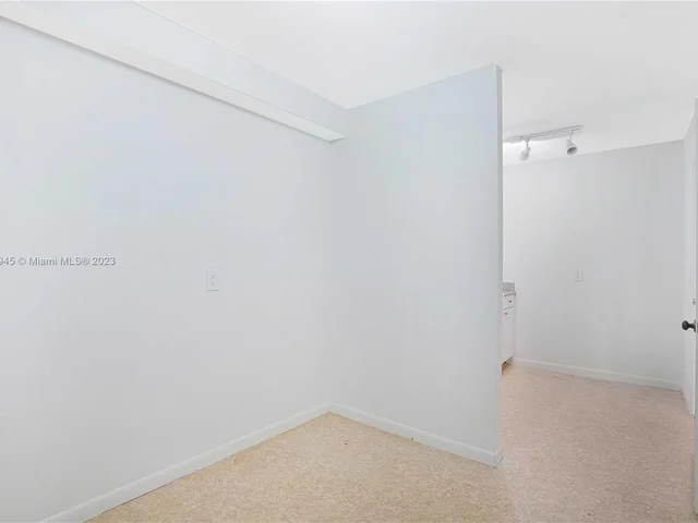 6121 Balboa Cir # 301, Boca Raton FL 33433