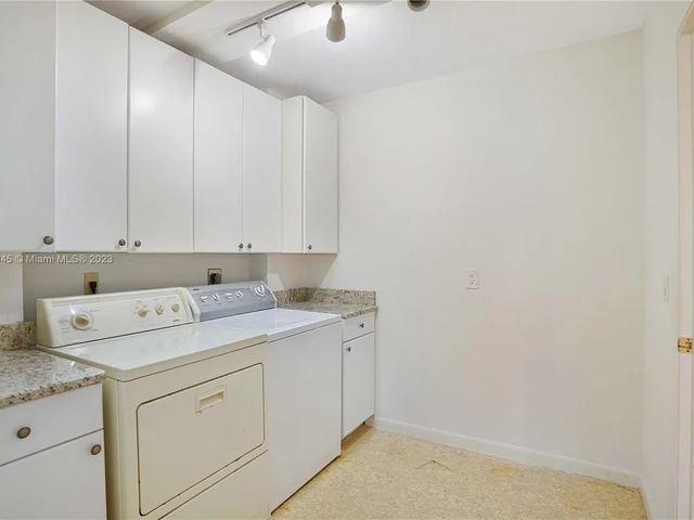 6121 Balboa Cir # 301, Boca Raton FL 33433