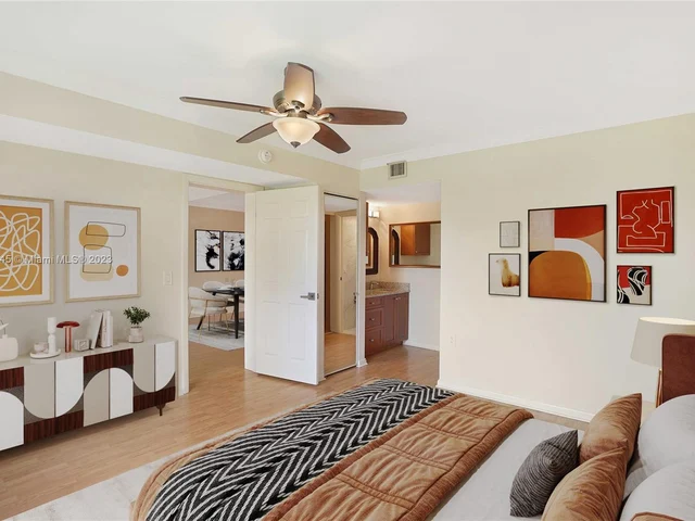 6121 Balboa Cir # 301, Boca Raton FL 33433