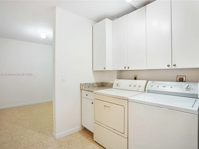 6121 Balboa Cir # 301, Boca Raton FL 33433