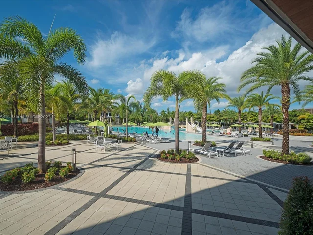 7925 NW 105th ct # 7925, Miami FL 33178