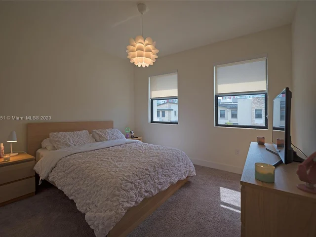 7925 NW 105th ct # 7925, Miami FL 33178