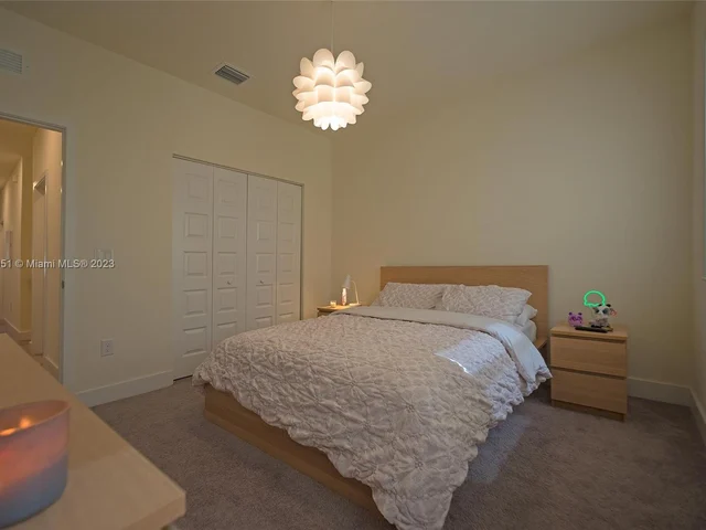 7925 NW 105th ct # 7925, Miami FL 33178