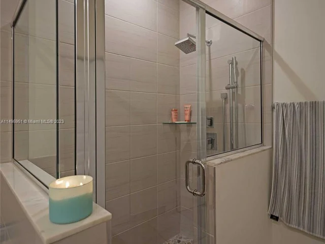 7925 NW 105th ct # 7925, Miami FL 33178