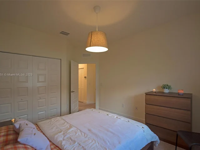 7925 NW 105th ct # 7925, Miami FL 33178