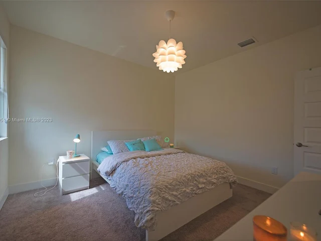 7925 NW 105th ct # 7925, Miami FL 33178