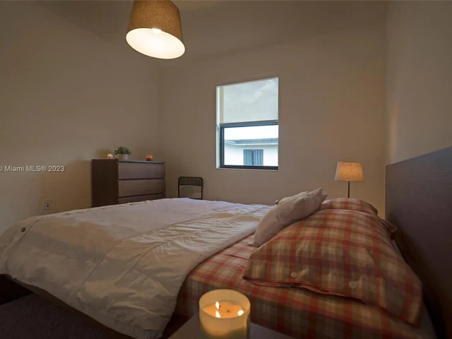 7925 NW 105th ct # 7925, Miami FL 33178