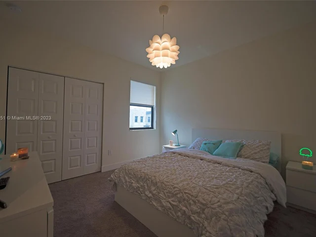 7925 NW 105th ct # 7925, Miami FL 33178