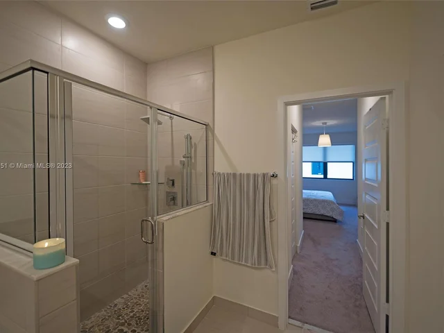 7925 NW 105th ct # 7925, Miami FL 33178