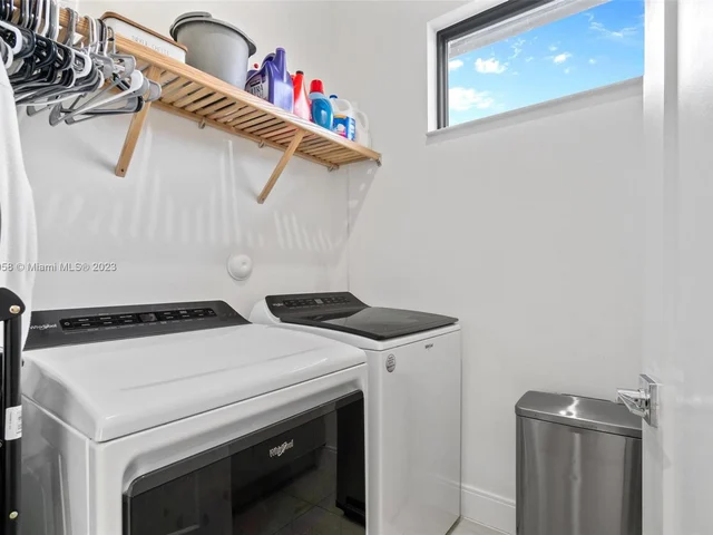 4482 NW 80th Ave, Doral FL 33166