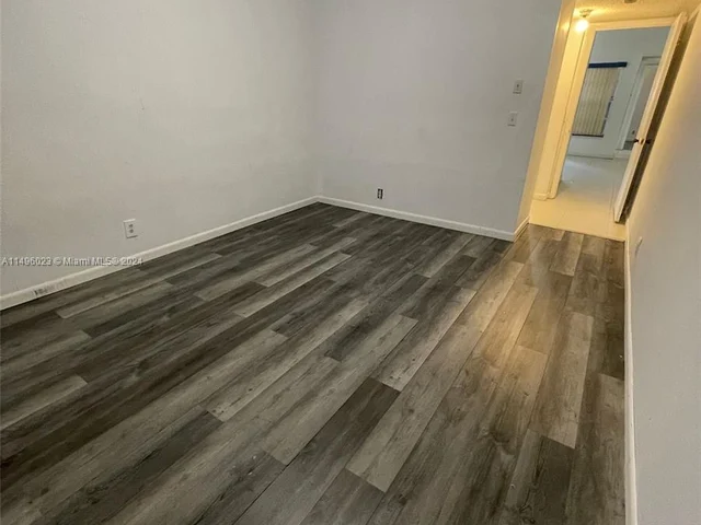 7412 NW 34th St, Lauderhill FL 33319