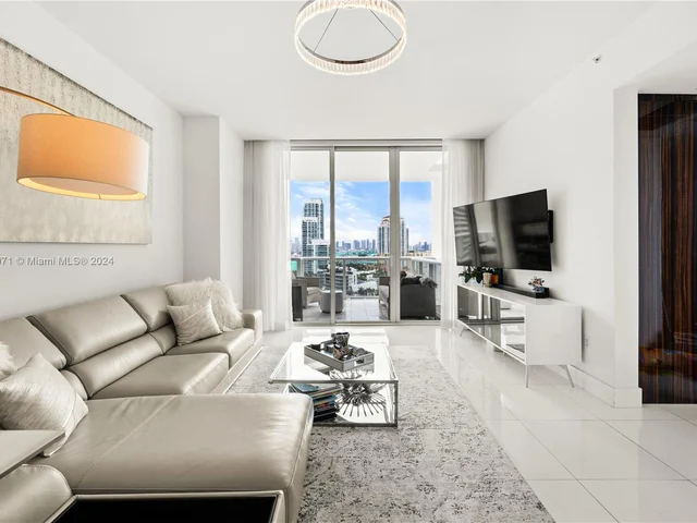 50 S Pointe Dr # 1706, Miami Beach FL 33139