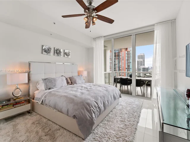 50 S Pointe Dr # 1706, Miami Beach FL 33139