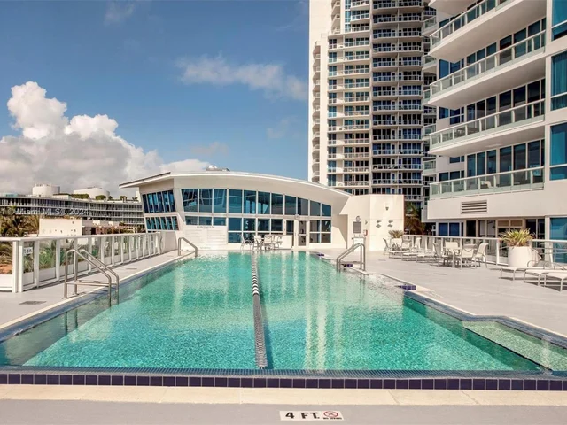 50 S Pointe Dr # 1706, Miami Beach FL 33139