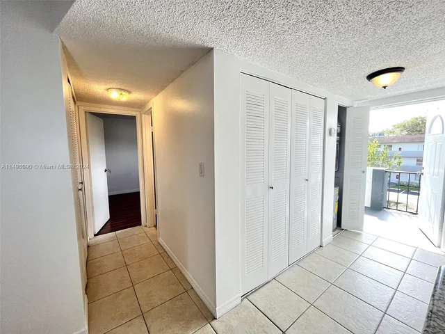 8330 Sands Point Blvd # N307, Tamarac FL 33321