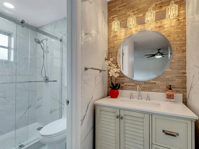 7175 Nova Dr # 405, Davie FL 33317