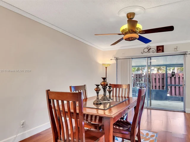 7175 Nova Dr # 405, Davie FL 33317