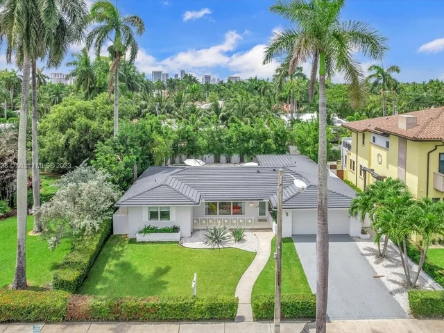 952 Hollywood Blvd, Hollywood FL 33019