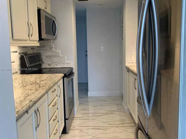 251 174th St # 1015, Sunny Isles Beach FL 33160