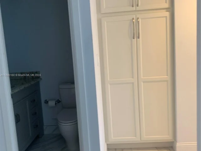 251 174th St # 1015, Sunny Isles Beach FL 33160