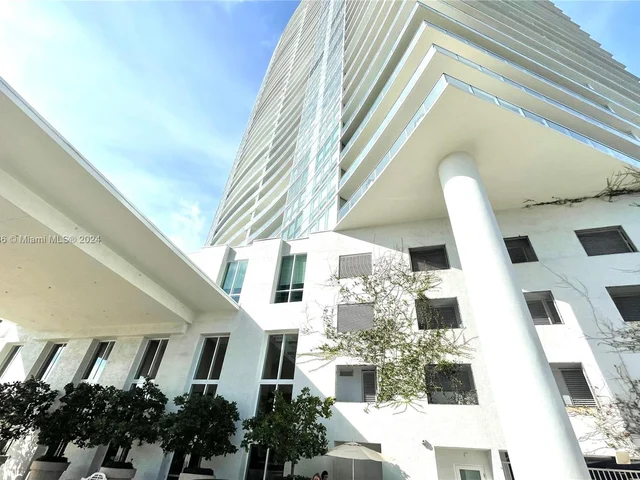450 Alton Rd # 2310, Miami Beach FL 33139