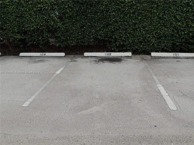 1185 Marseille Dr # 102, Miami Beach FL 33141