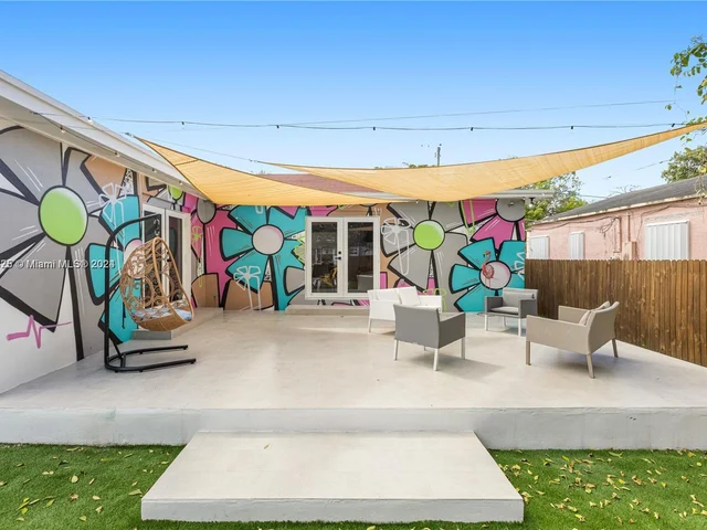 39 NW 49th St, Miami FL 33127