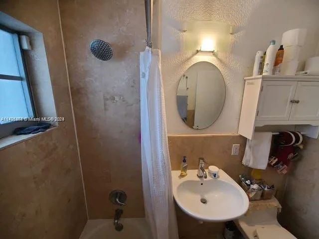 1220 Alton Rd # 202, Miami Beach FL 33139