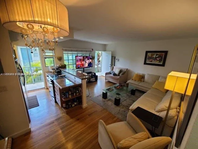 1220 Alton Rd # 202, Miami Beach FL 33139