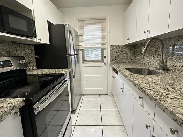 1475 NE 125th Ter # B, North Miami FL 33161