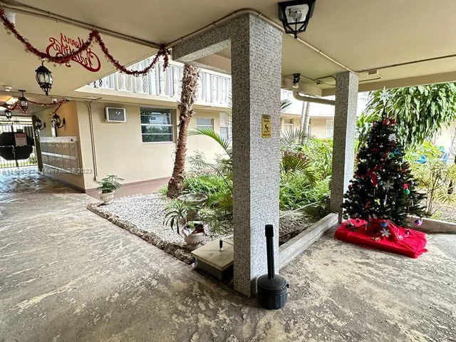 1475 NE 125th Ter # B, North Miami FL 33161