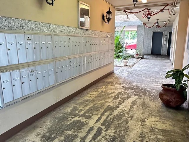 1475 NE 125th Ter # B, North Miami FL 33161