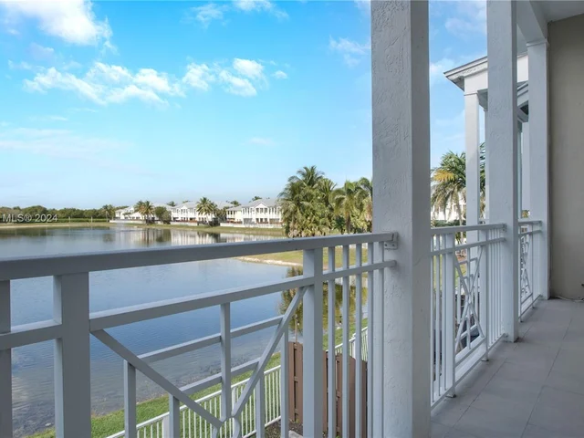 7508 NW 107th Pl # 7508, Doral FL 33178