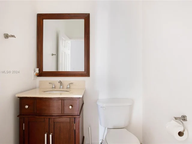 7508 NW 107th Pl # 7508, Doral FL 33178